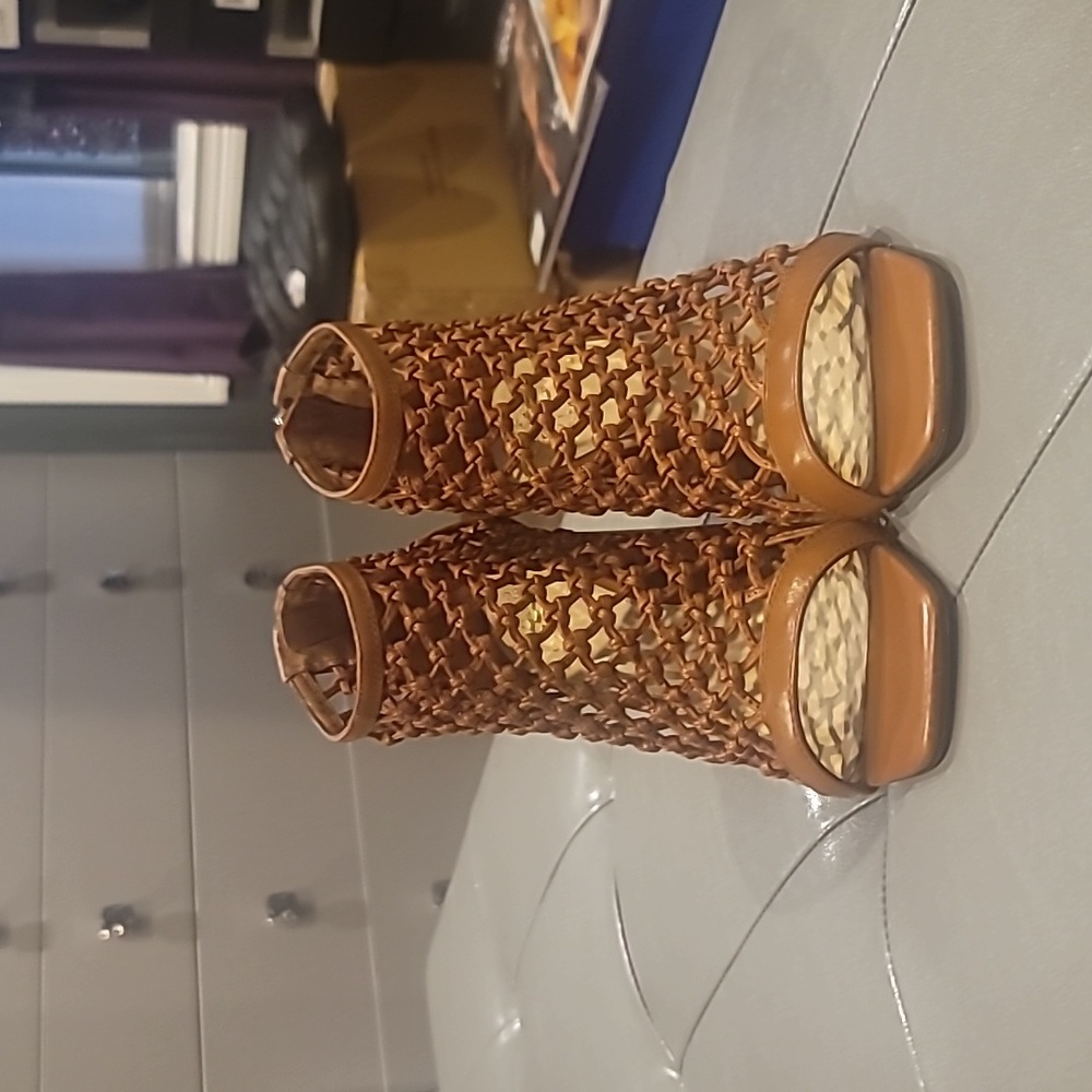 Vince Camuto Shoes